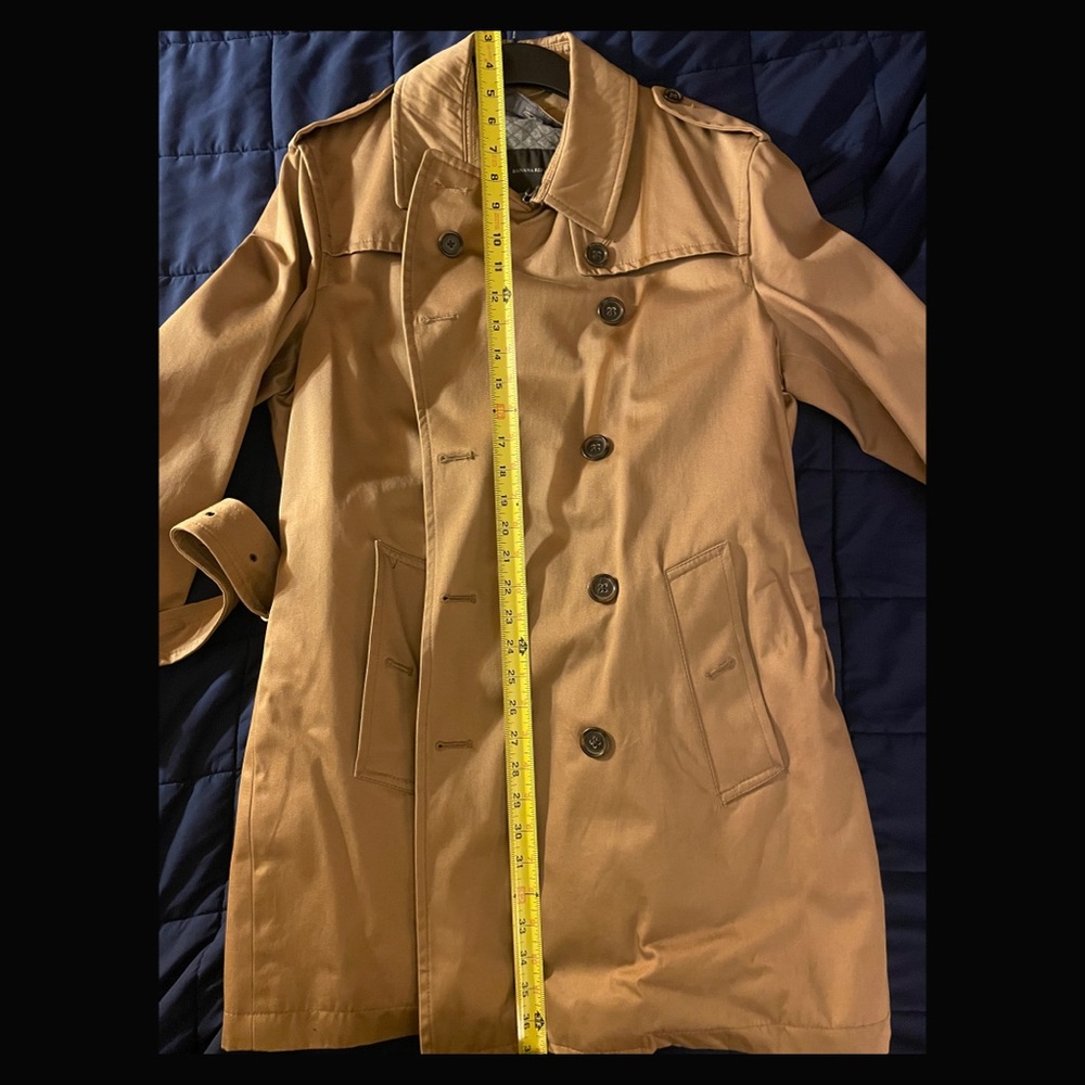 Banana Republic Tan Trench Coat - Picture 4 of 7